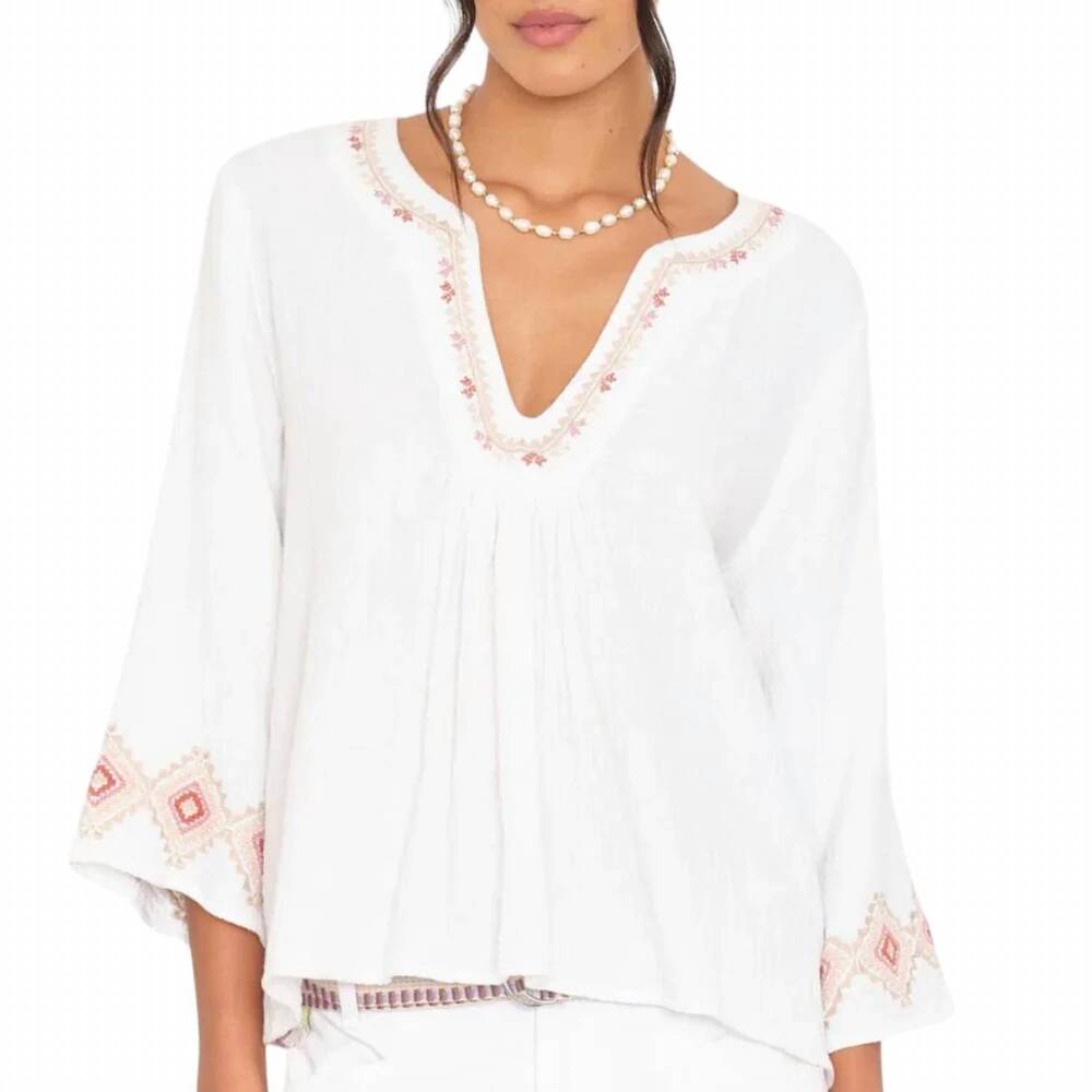 NEW XIRENA women's carina split v-neck blouse in claystone